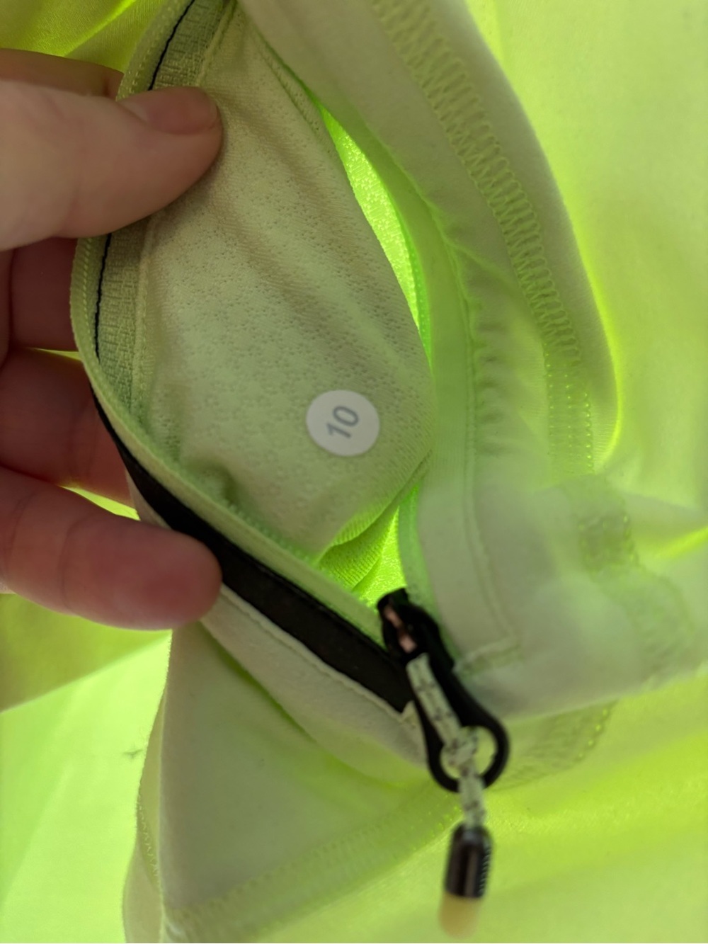 Men’s Lululemon athletic top - Picture 6 of 8